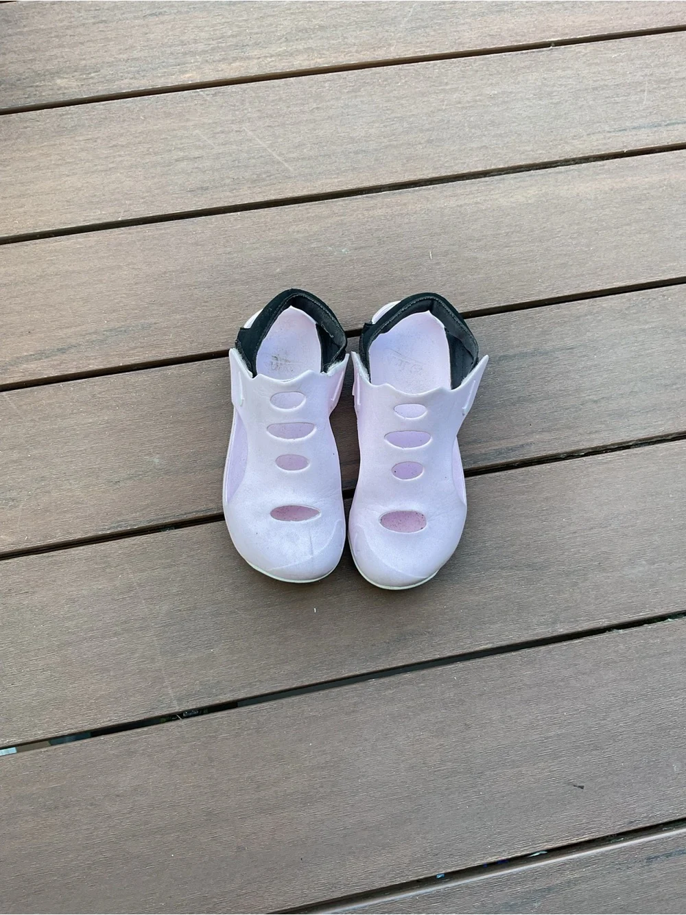 Nike Kids Light Pink Water-Friendly Sandals with Black Trim size 3y